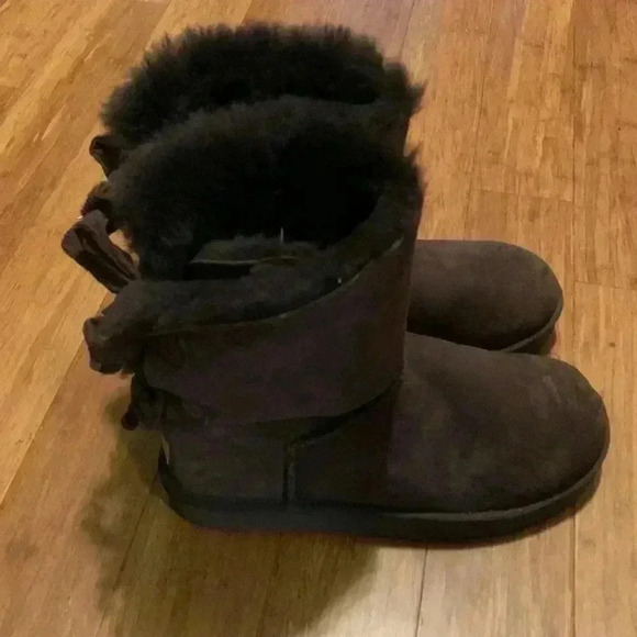 Ugg Bailey bow boots - Picture 2 of 5
